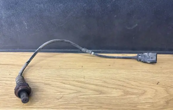 Skoda Octavia Mk2 (1Z) Lambda probe sensor 06A906262