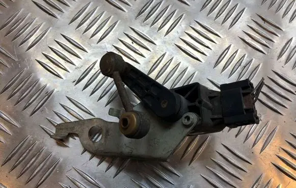 BMW 5 E60 E61 Headlight/headlamp level sensor 1093697