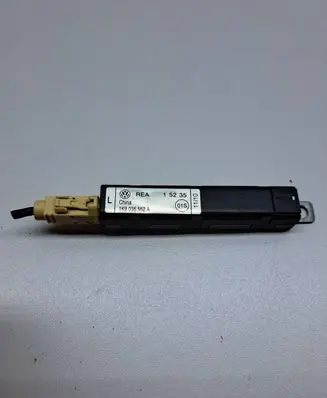 Volkswagen Golf VI Antenna control unit 1K9035552A