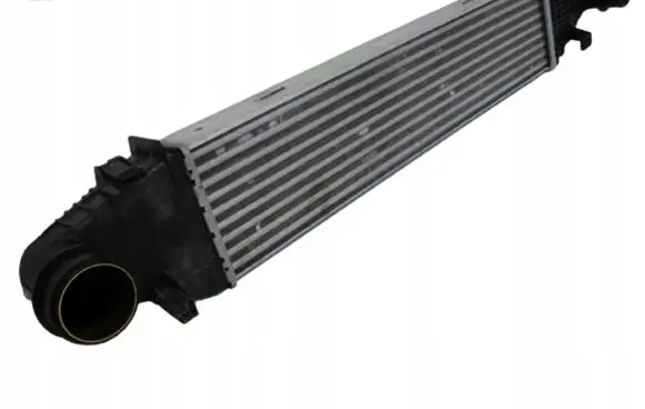 Mercedes-Benz GLK (X204) Intercooler radiator A2045000300 2045000300