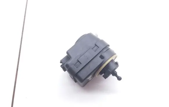 Citroen Xsara Picasso Headlight level adjustment motor 