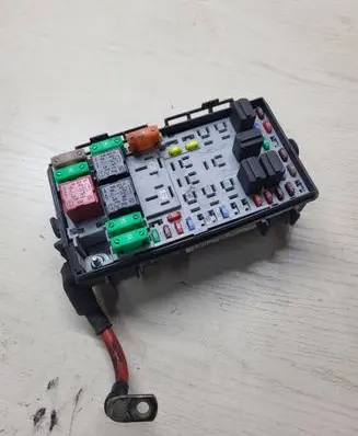 Mercedes-Benz C W202 Fuse module 13217392