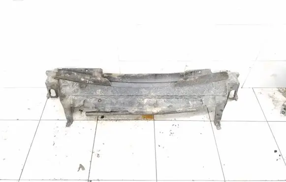 Volvo V70 Front bumper skid plate/under tray 09151896