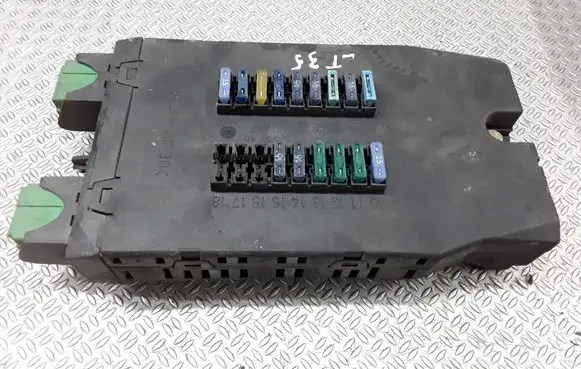 Volkswagen II LT Fuse module 08501002