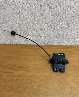 Mercedes-Benz C W203 Loading door lock A1717500085 A1717500185 8S1166ZZ