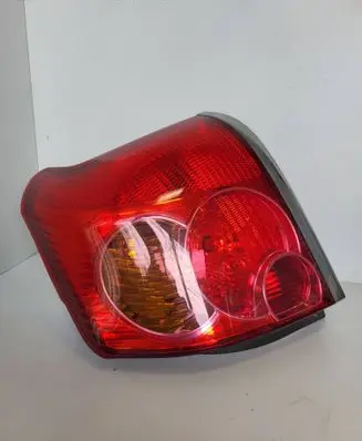 Toyota Avensis T250 Tail light bulb cover holder 89028783