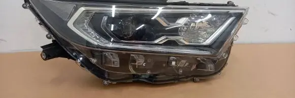 Toyota RAV 4 (XA50) Headlight/headlamp W4043