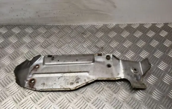 Volvo S80 Other engine bay part 03D131