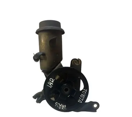 Toyota Yaris Power steering pump