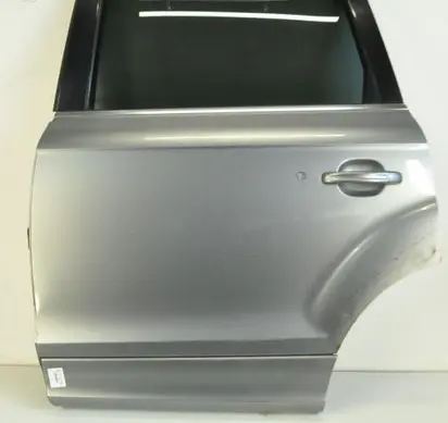Audi Q7 4L Rear door 