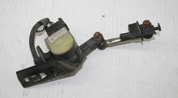 Porsche Panamera (970) Air suspension front height level sensor 97034302103
