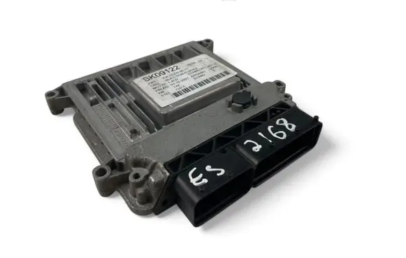 KIA Ceed Engine control unit/module ECU 391102B520 0261201202