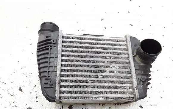 Audi A6 S6 C6 4F Intercooler radiator 4f0145806r
