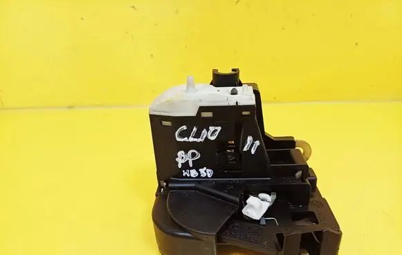 Renault Clio II Front door lock 