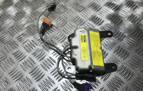 Renault Laguna I Airbag control unit/module 7700845626c 550289000