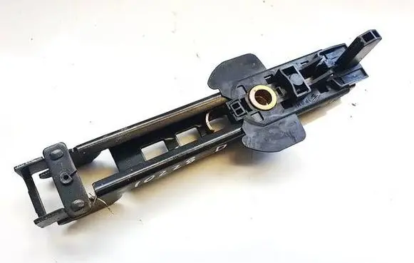 Audi A4 S4 B6 8E 8H Seat belt adjustment rail 8e0857833a 560927324
