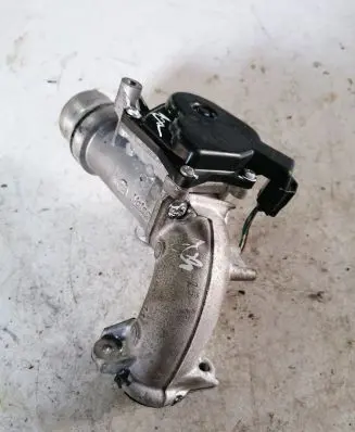 Nissan Juke I F15 Throttle valve 8200614985 349113673