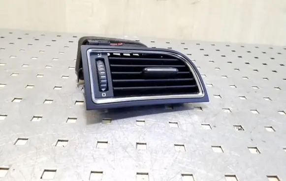 Skoda Superb B6 (3T) Dashboard side air vent grill/cover trim 3T0819702