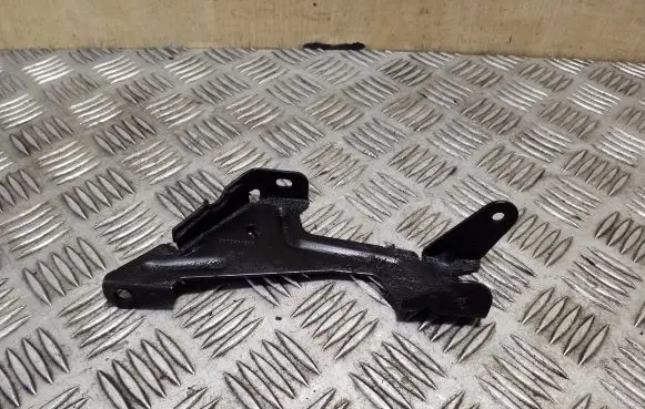 Peugeot 308 Other engine bay part 9805681680