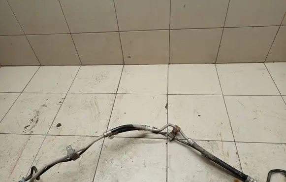 Power steering hose/pipe/line