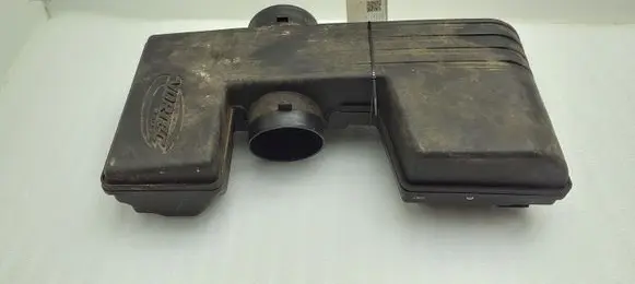 Hummer H3 Intake resonator 15247231