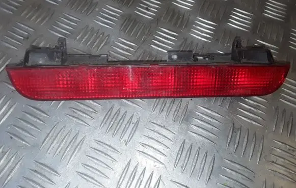 Nissan X-Trail T30 Third/center stoplight E13020708
