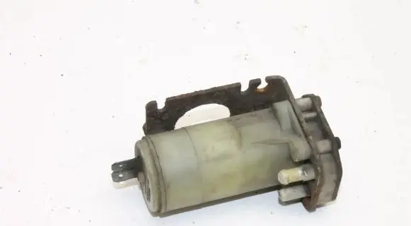 Porsche 928 Windscreen/windshield washer pump