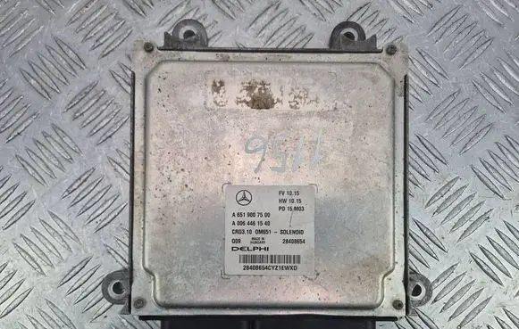 Mercedes-Benz C W204 Engine control unit/module A6519007500 A0064461540