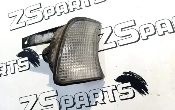 BMW 5 E34 Front indicator light