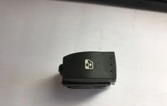 Renault Laguna II Electric window control switch 26488