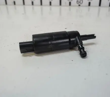 Audi A4 S4 B7 8E 8H Windscreen/windshield washer pump 3B7955681