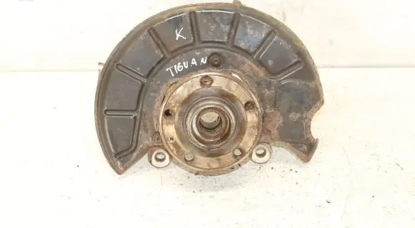 Volkswagen Tiguan Front wheel hub