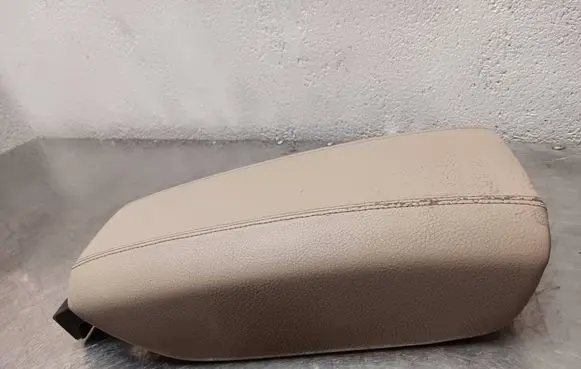 Volvo S80 Armrest