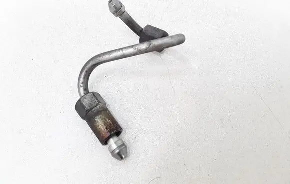 Mazda 6 Fuel injector supply line/pipe 