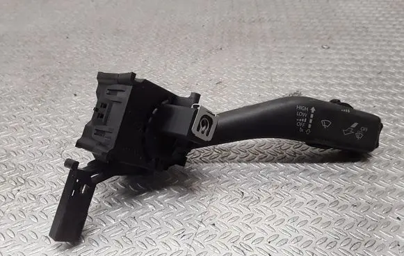 Volkswagen Jetta V Wiper control stalk
