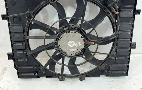 Volkswagen Touareg II Electric radiator cooling fan 7P0121203E | 000000000000005415