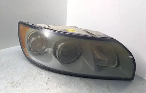 Volvo V50 Headlight/headlamp 30698886