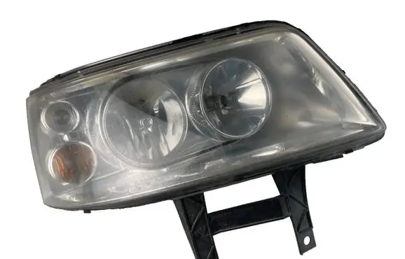 Volkswagen Transporter - Caravelle T5 Headlight/headlamp 7H1941016L