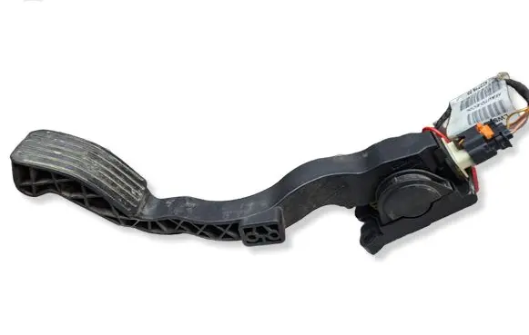 Peugeot 208 I Accelerator throttle pedal S26301440 9674279180