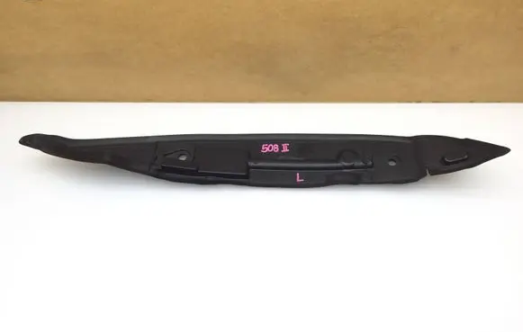 Peugeot 508 II Fender end trim 9813504180