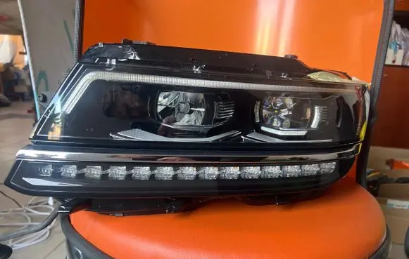 Volkswagen Tiguan Allspace Headlight/headlamp 5NN941081C 030110123505 LE15A6359