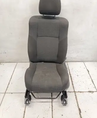 Toyota Avensis T270 Front passenger seat 