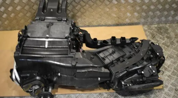 Porsche Cayenne (9Y0 9Y3) Heater blower radiator 4M1820001AF5555