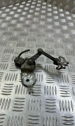Mercedes-Benz C W205 Air suspension front height level sensor A2229050503
