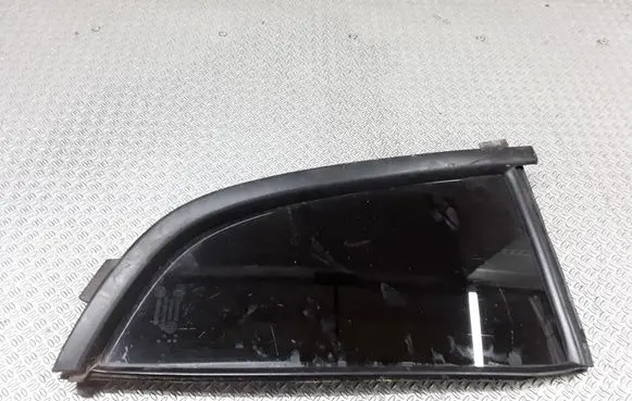 Rear vent window glass
