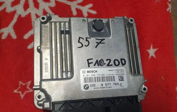 BMW 5 F10 F11 Engine control unit/module 0281030759 8577764 031486292