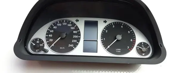 Mercedes-Benz B W245 Speedometer (instrument cluster) A1694400311 M6732