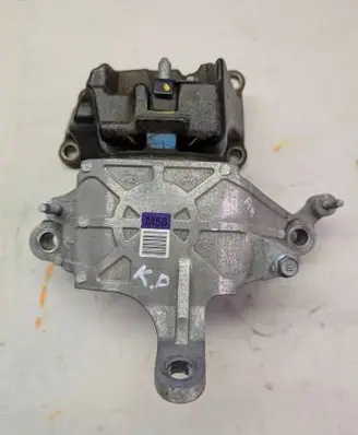 Hyundai Tucson IV NX4 Engine mount bracket 