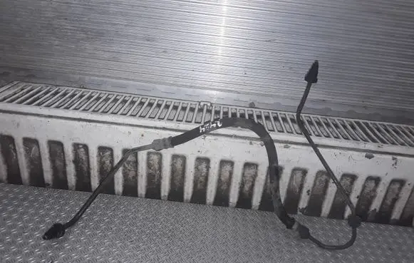 Volkswagen Golf V Clutch pipe/line 
