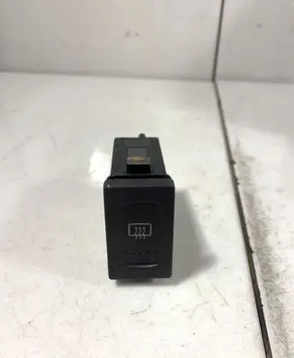 Volkswagen PASSAT B5 Windscreen/window heater switch 3B0959621C
